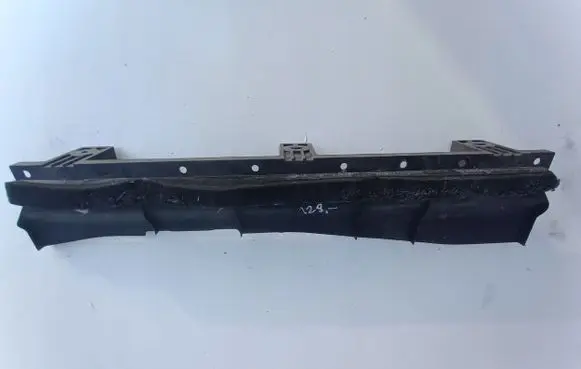 Hyundai Tucson TL Intercooler air channel guide 