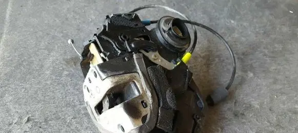 Lexus GX J120 Rear door lock 51001086