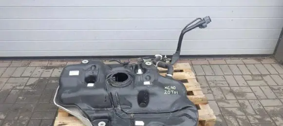 Volvo XC40 Fuel tank 