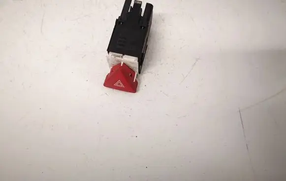 Volkswagen PASSAT B6 Hazard light switch 3C0935509