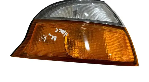 Toyota Hiace (H200) Front indicator light