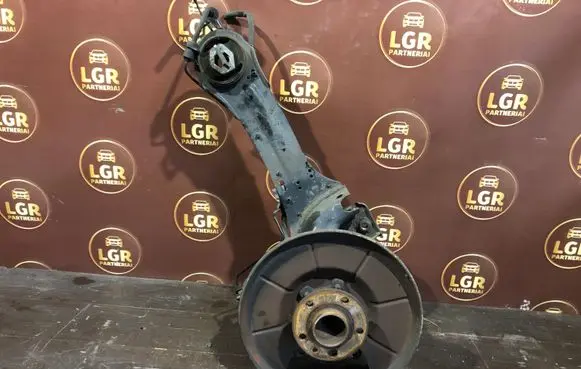 Rear wheel hub spindle/knuckle