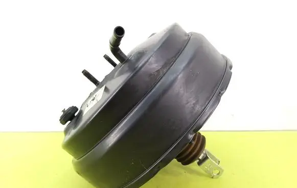 Hyundai Santa Fe Brake booster 585002B937