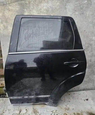 Mitsubishi Outlander Rear door