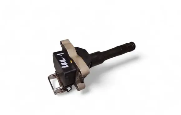 BMW 8 E31 High voltage ignition coil 12131703359 1703359