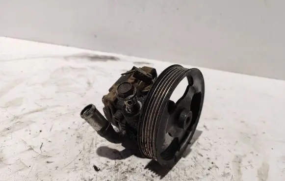 Mazda 3 I Power steering pump