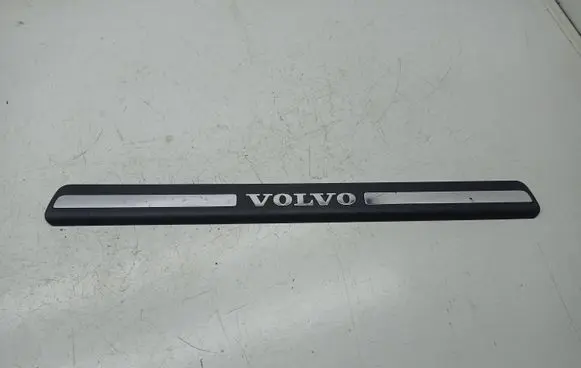 Volvo XC90 Front sill trim cover 8659960