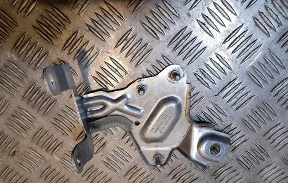 Audi Q7 4M ABS pump bracket 4M0614125F