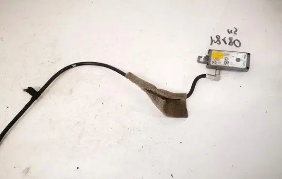 Volkswagen Touareg I Antenna control unit 7l6035577