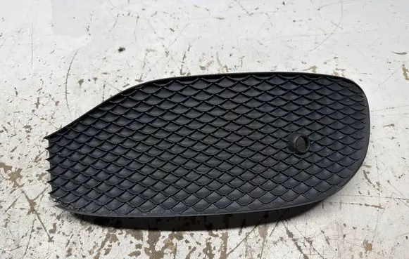 Mercedes-Benz E W213 Front bumper lower grill A2138851600