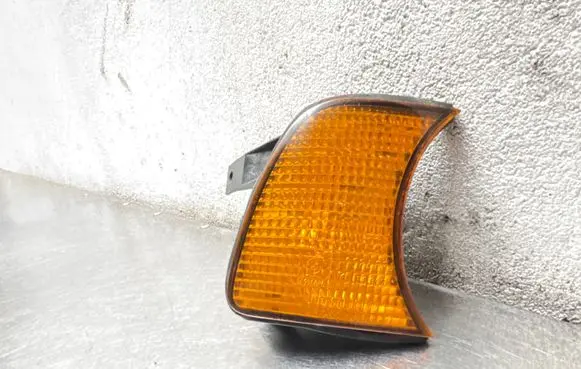 BMW 5 E39 Front indicator light 1384034 155244