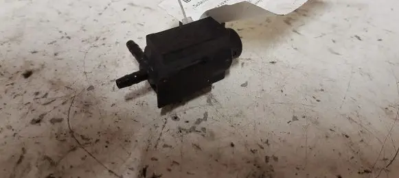 BMW 5 F10 F11 Turbo solenoid valve 70231800 7810831