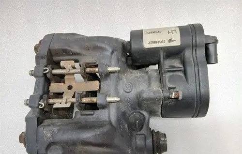 McLaren 675LT Spider Rear brake caliper 13CA006CP