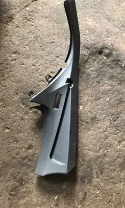BMW 5 E60 E61 (D) pillar trim (bottom) 7049903