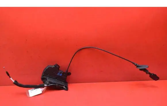 Renault Clio I Front door lock 805024563R