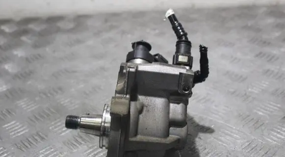 Ford Focus Fuel injection high pressure pump 0445010502