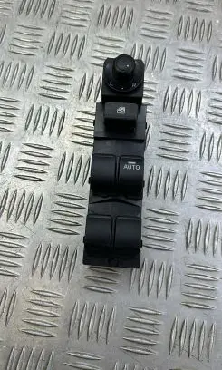 Mazda 3 II Electric window control switch