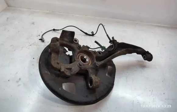 Land Rover Range Rover Sport L320 Front wheel hub