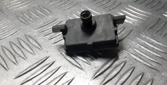 Windshield/windscreen camera