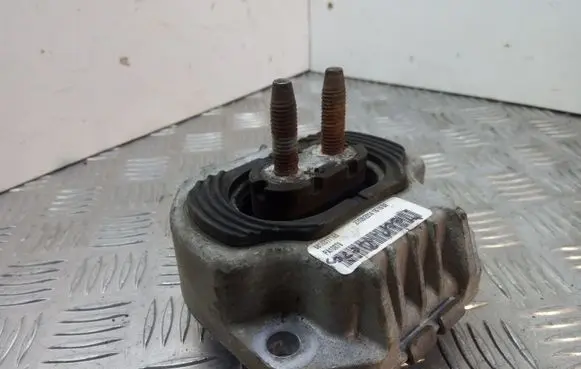 Jeep Grand Cherokee Gearbox mount 68103111AB 68103111
