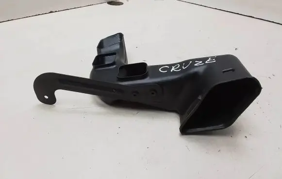 Chevrolet Cruze Other engine bay part 96829311