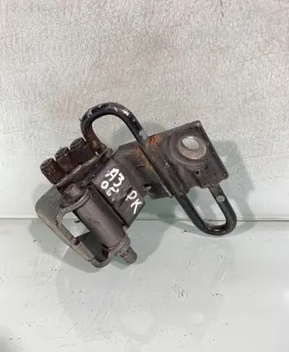 Audi A3 S3 8P Front door lower hinge 