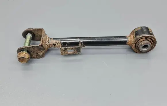 Honda CR-V Rear control arm