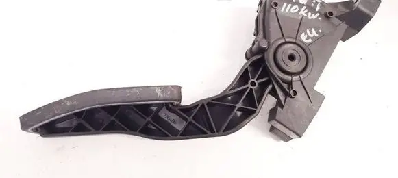 Opel Vectra C Accelerator throttle pedal 9186724