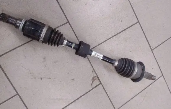 Suzuki Vitara (LY) Front driveshaft 4410261M01
