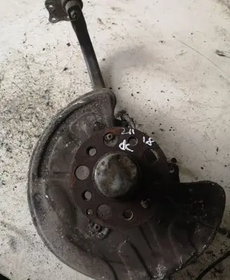 Mercedes-Benz E W211 Front wheel hub