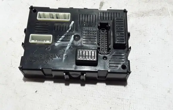Renault Clio III Other control units/modules 8200652284