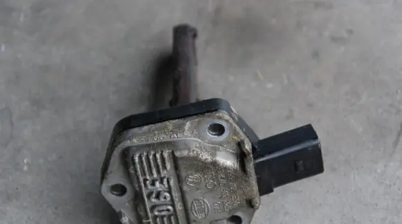 Porsche Cayenne (9PA) Oil level sensor 06E907660