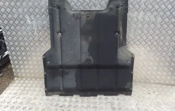 Audi Q3 8U Engine splash shield/under tray 8U0863821