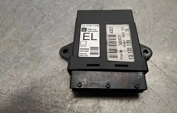 Opel Signum Door control unit/module 13170178