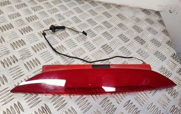 Volvo V60 Third/center stoplight 31395455 E209116