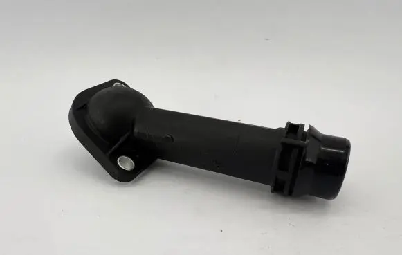 Audi A4 S4 B6 8E 8H Engine coolant pipe/hose 038121121B