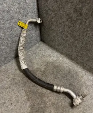 Dodge Durango Air conditioning (A/C) pipe/hose 68217212AB