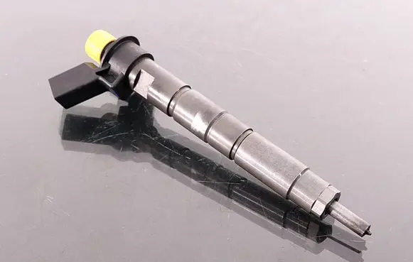 BMW X5 F15 Fuel injector 0445118 8508153