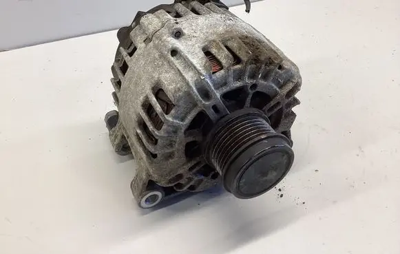 Ford C-MAX II Generator/alternator AV6N10300GC