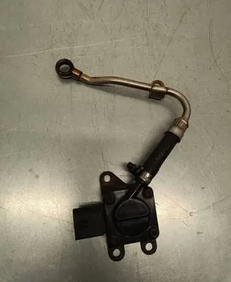BMW X1 E84 Exhaust gas pressure sensor 7808013 6M19