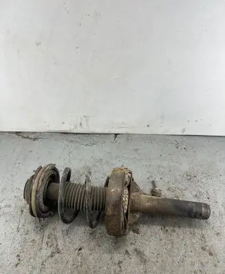 Front shock absorber with coil spring