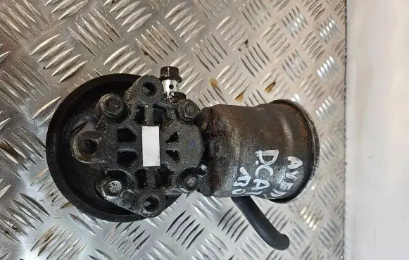 Toyota Avensis T250 Power steering pump