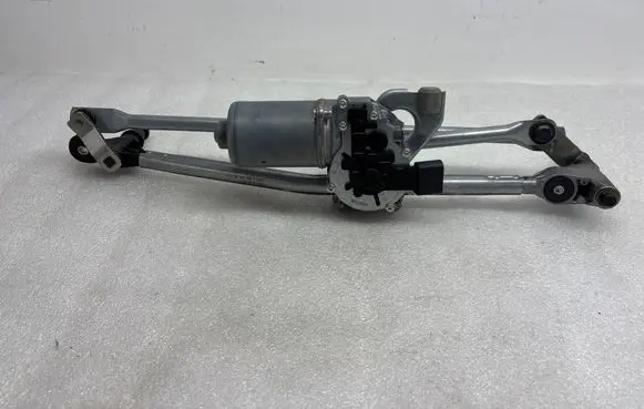 BMW X1 E84 Front wiper linkage and motor 299246601 W14118 1811N