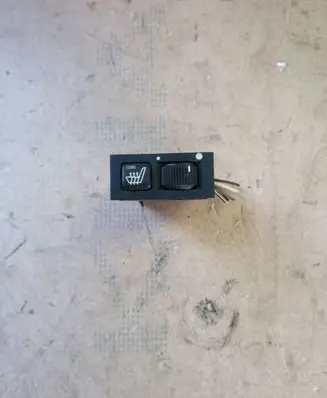 BMW 5 E39 Seat heating switch 61318352259 03055000 459500