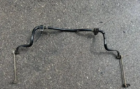 Toyota Corolla Verso AR10 Front anti-roll bar/sway bar V6RS0 T0102A