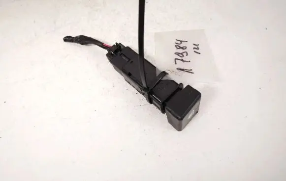 Windscreen/window heater switch