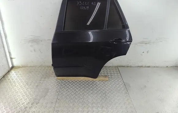 BMW X5 E70 Rear door 41527261481