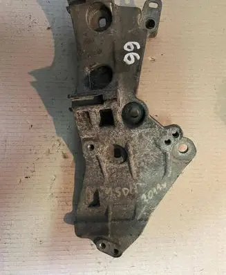 Renault Clio III Generator/alternator bracket 8200669494