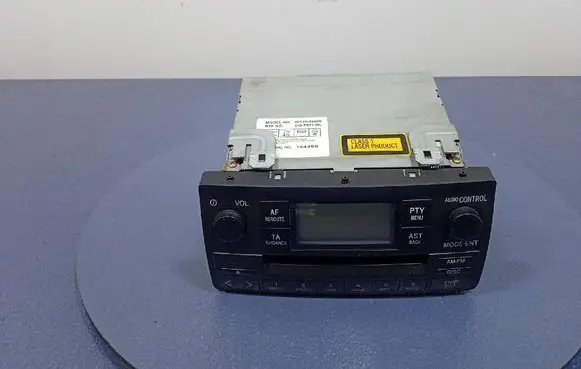 Toyota Corolla E110 Radio/CD/DVD/GPS head unit 86120-02260