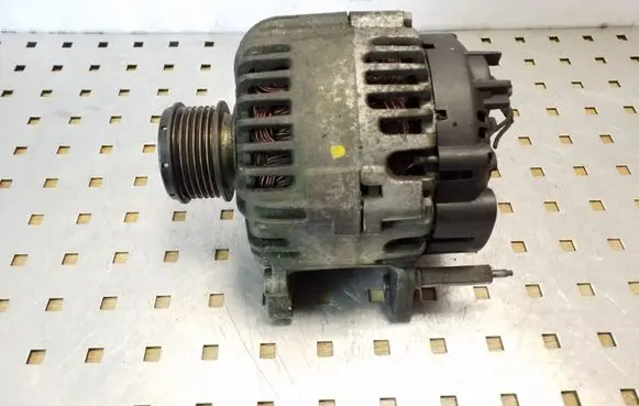 Seat Altea XL Generator/alternator 06F903023C 2542695G